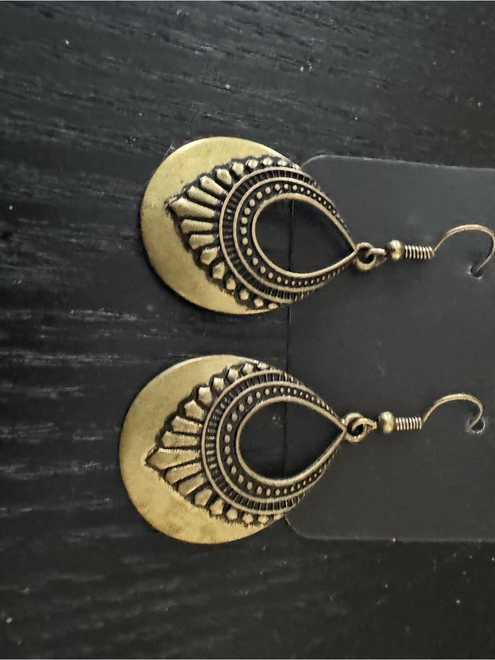 Vintage-Inspired Gold Teardrop Dangle Earrings